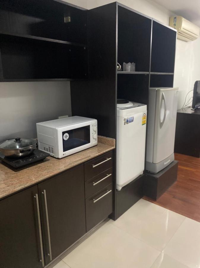 The Park 304 Executive Serviced Apartment Si Maha Phot Екстер'єр фото