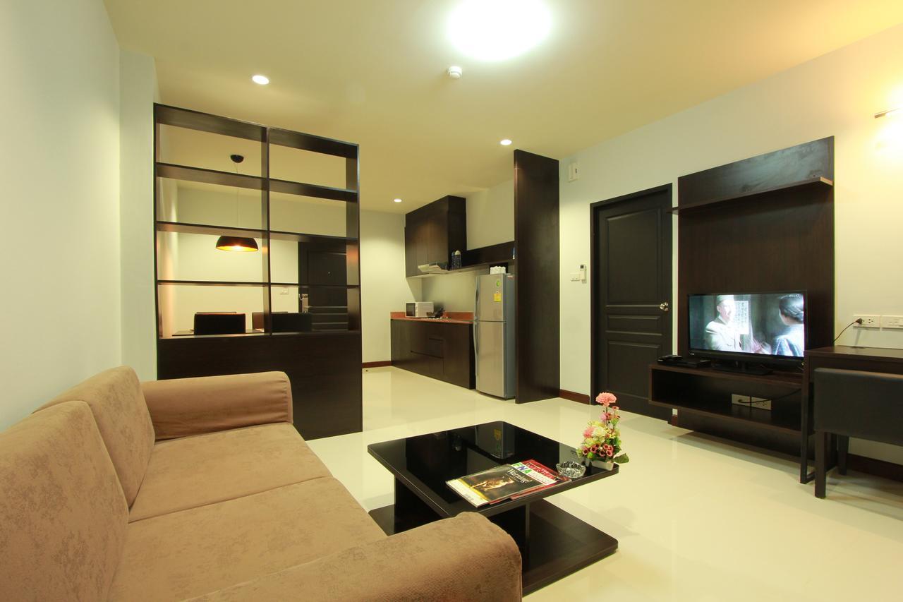 The Park 304 Executive Serviced Apartment Si Maha Phot Екстер'єр фото