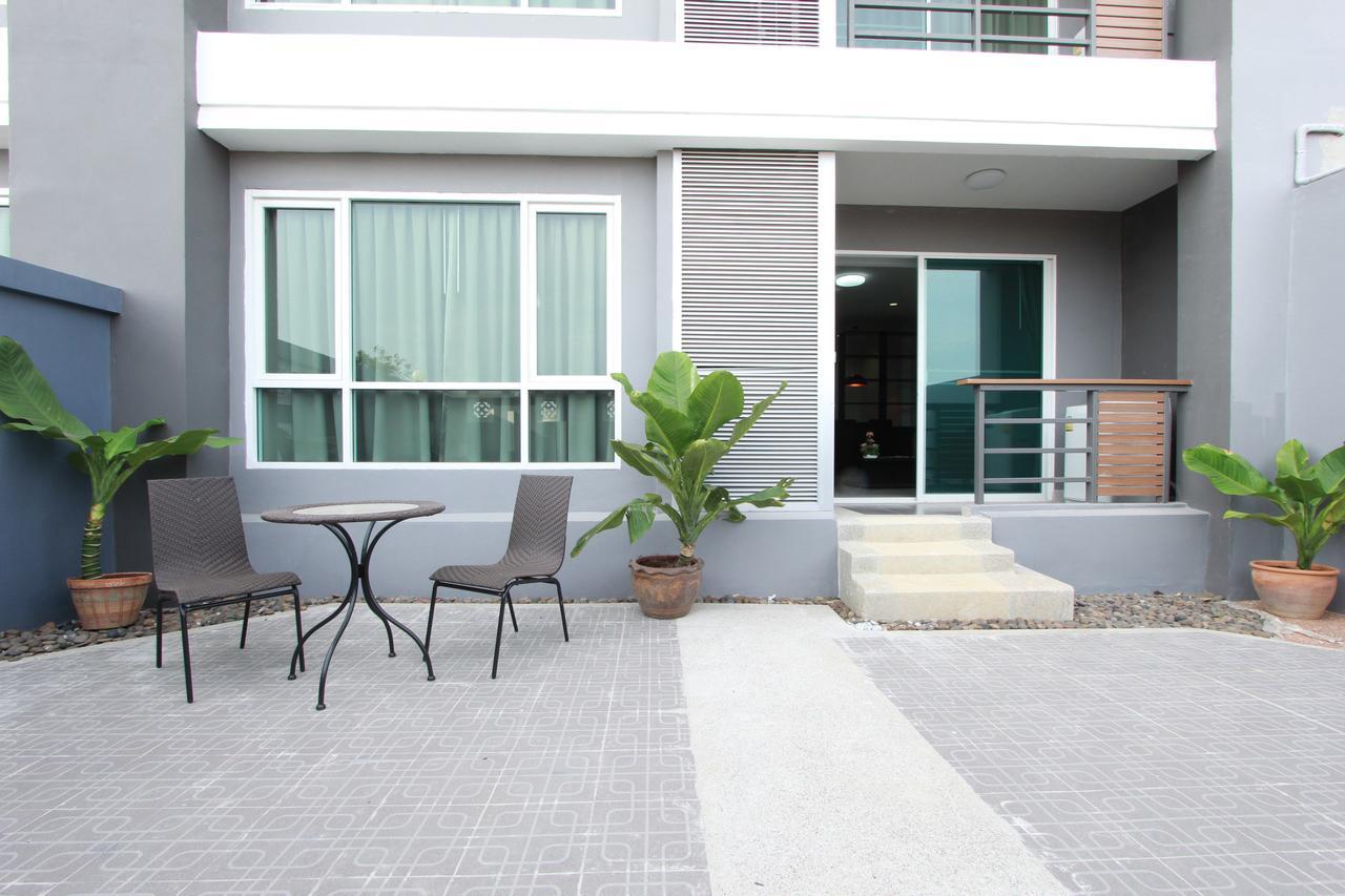The Park 304 Executive Serviced Apartment Si Maha Phot Екстер'єр фото